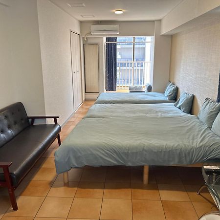 Large Room By Kuromon Market Osaka Exterior photo